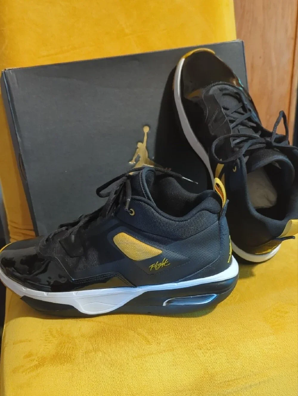 23 ,Jordan Stay Loyal 3 Size 12